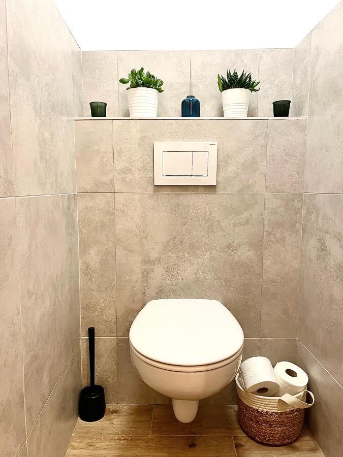 Apartman Elen Нове-Мєсто-над-Метуї Екстер'єр фото